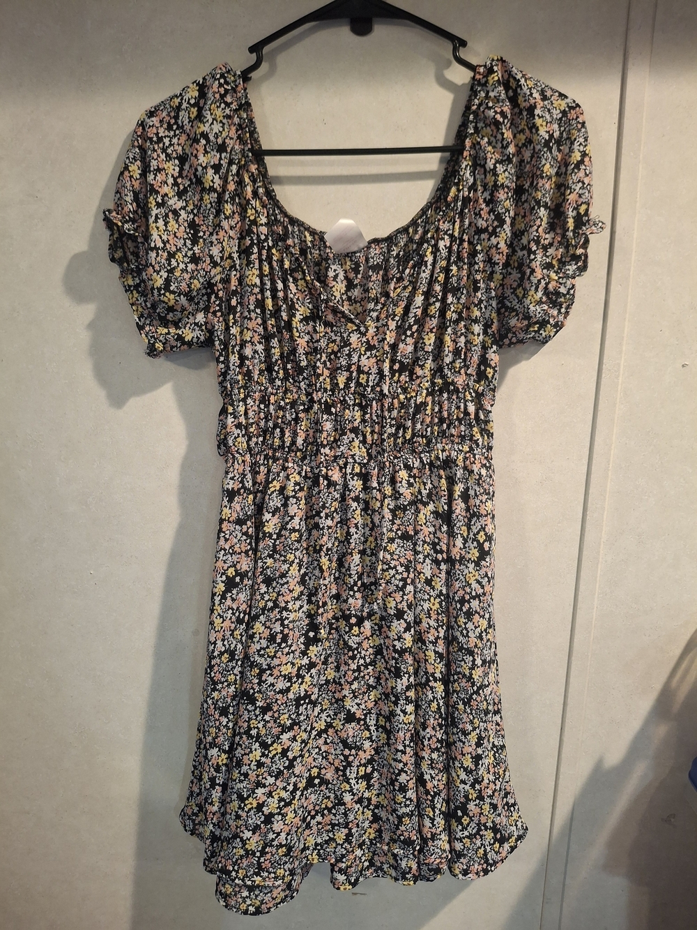 No Boundaries Black Floral Puff-Sleeve Casual Dress - Picture 3 of 4